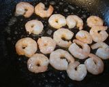 海老とニラの焼きそば作り方2写真