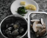 レンジで時短♥あさりのバター醤油焼きそば作り方1写真