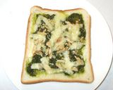 ジェノベーゼソースと胡桃のトースト朝食に作り方9写真