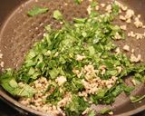 旨辛＊ひき肉とモロヘイヤの塩ラーメン作り方3写真