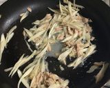 糸こんにゃく・ごぼう・シーチキンの炒め物作り方3写真
