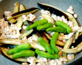 簡単！鶏ひき肉と夏野菜のキムチ炒め作り方4写真