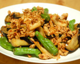 簡単！鶏ひき肉と夏野菜のキムチ炒め作り方6写真