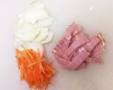 鍋キューブで！簡単玉野菜スープ作り方1写真
