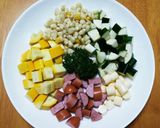 ズッキーニとチーズのコロコロサラダ作り方1写真