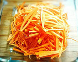 枝豆たっぷり♪ふわふわ卵の人参しりしり作り方1写真