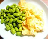 枝豆たっぷり♪ふわふわ卵の人参しりしり作り方3写真