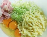 余った千切りキャベツで♪チーズオムレツ♪作り方1写真