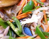 豚バラ肉と細長カット野菜の炒め。作り方3写真