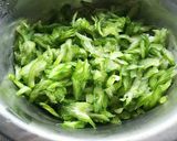 セロリと鶏の酢の物作り方2写真