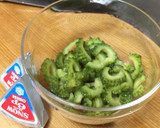ゴーヤーとチーズの和え物作り方1写真