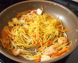 ネギ塩レモンだれで、海鮮塩焼きそば作り方4写真