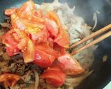 簡単♪トマトたっぷりの牛丼♪作り方3写真