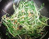 鮭フレーク＆水菜のかんたんサッと炒め作り方2写真