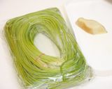 台湾☆シャクシャク♪水蓮菜の炒め物作り方1写真