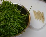台湾☆シャクシャク♪水蓮菜の炒め物作り方2写真