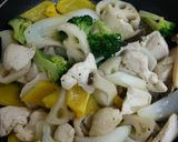 鶏むね肉と大きめ野菜のバターカレー炒め☆作り方7写真
