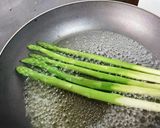 農家直伝！甘味引き立つアスパラ蒸し焼き作り方2写真