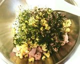 簡単♡魚肉ソーセージといり卵のおにぎり♡作り方3写真