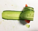 きゅうりとスモークサーモンのロールサラダ作り方3写真