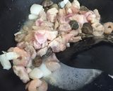 シーフドチキンパエリヤ作り方1写真