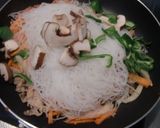 ごまらー油で、時短ボリューム焼きビーフン作り方4写真