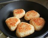 簡単◆つゆ＋ゴマで焼きおにぎり作り方2写真