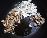 チチタケ、セイタカイグチの激旨野菜炒め作り方3写真