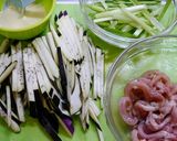 簡単！茄子とニラ(茎)の豚胡麻マヨ炒め作り方1写真