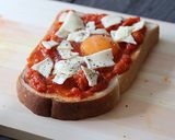 朝食に　トマトソースでピザトースト作り方3写真