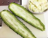 薄っすら苦味が疲れに沁みるゴーヤの和え物作り方1写真