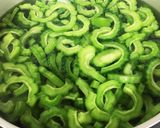 蜂蜜で円やかなゴーヤの佃煮作り方3写真