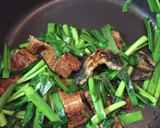 簡単！鰻ニラ丼〜鰻のスタミナかさ増し法〜作り方4写真