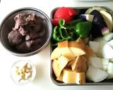 牛筋肉と夏野菜のトマト煮込み作り方2写真