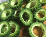 ほぼ苦くないゴーヤ焼き作り方1写真