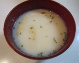 エリンギと油揚げの牛乳味噌汁作り方4写真