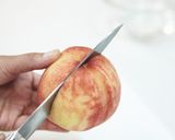 上手な桃の剥き方作り方1写真