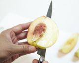 上手な桃の剥き方作り方3写真
