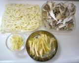 カリカリきつね♪舞たけ焼きうどん☆作り方1写真