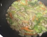 簡単☆野菜たっぷり！あんかけ焼きそば作り方3写真