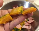 家族が喜ぶ☆かぼちゃとハムの胡麻和え☆作り方3写真