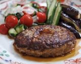夏野菜と一緒に食べるガーリックハンバーグ作り方11写真