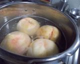 白桃のコンポート(砂糖煮)♡作り方1写真