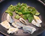簡単！サバピーマンのカレー炒め作り方4写真