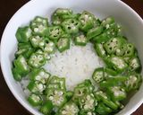 夏のランチに!簡単!オクラの卵かけご飯♪作り方2写真