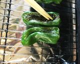 種ごとペロリ！ピーマンの丸焼きチーズのせ作り方3写真