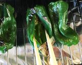 種ごとペロリ！ピーマンの丸焼きチーズのせ作り方4写真