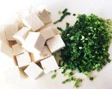 簡単！栄養満点！鯖の水煮缶で作るニラ豆腐作り方1写真