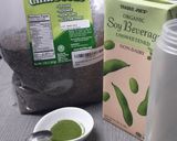 朝食に！青汁とチアシードの豆乳シェイク作り方1写真
