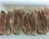 甘ピリ辛！鶏手羽なかと大根と人参の煮物作り方2写真
